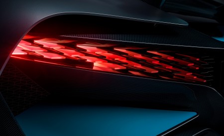 2019 Bugatti Divo Tail Light Wallpapers 450x275 (24)