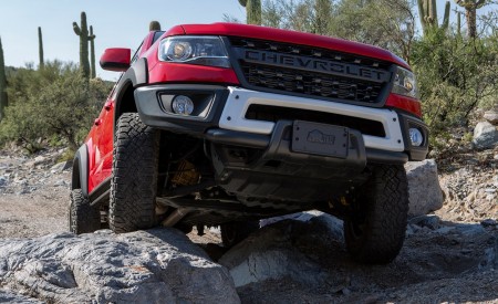 2019 Chevrolet Colorado ZR2 Bison Grill Wallpapers 450x275 (13)