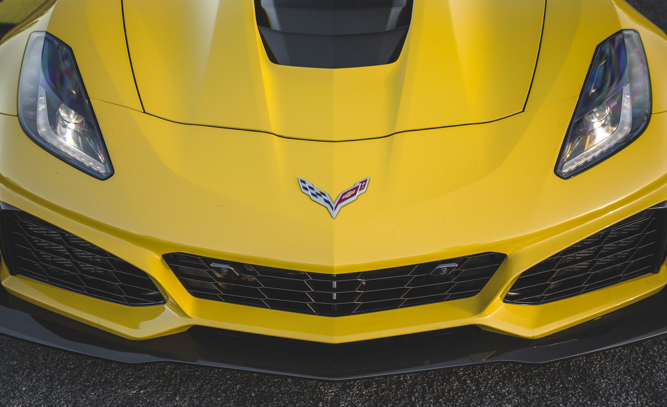 2019 Chevrolet Corvette ZR1 Badge Wallpapers #49 of 129