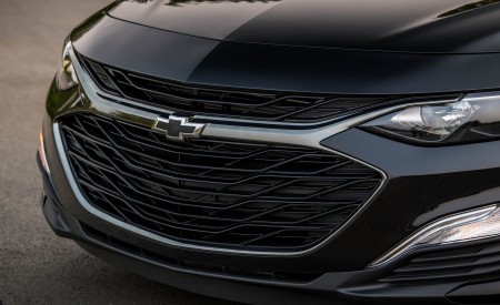 2019 Chevrolet Malibu RS Grill Wallpapers 450x275 (16)