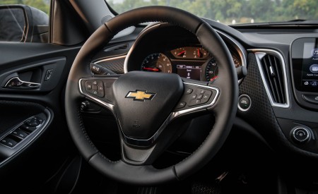 2019 Chevrolet Malibu RS Interior Steering Wheel Wallpapers 450x275 (18)