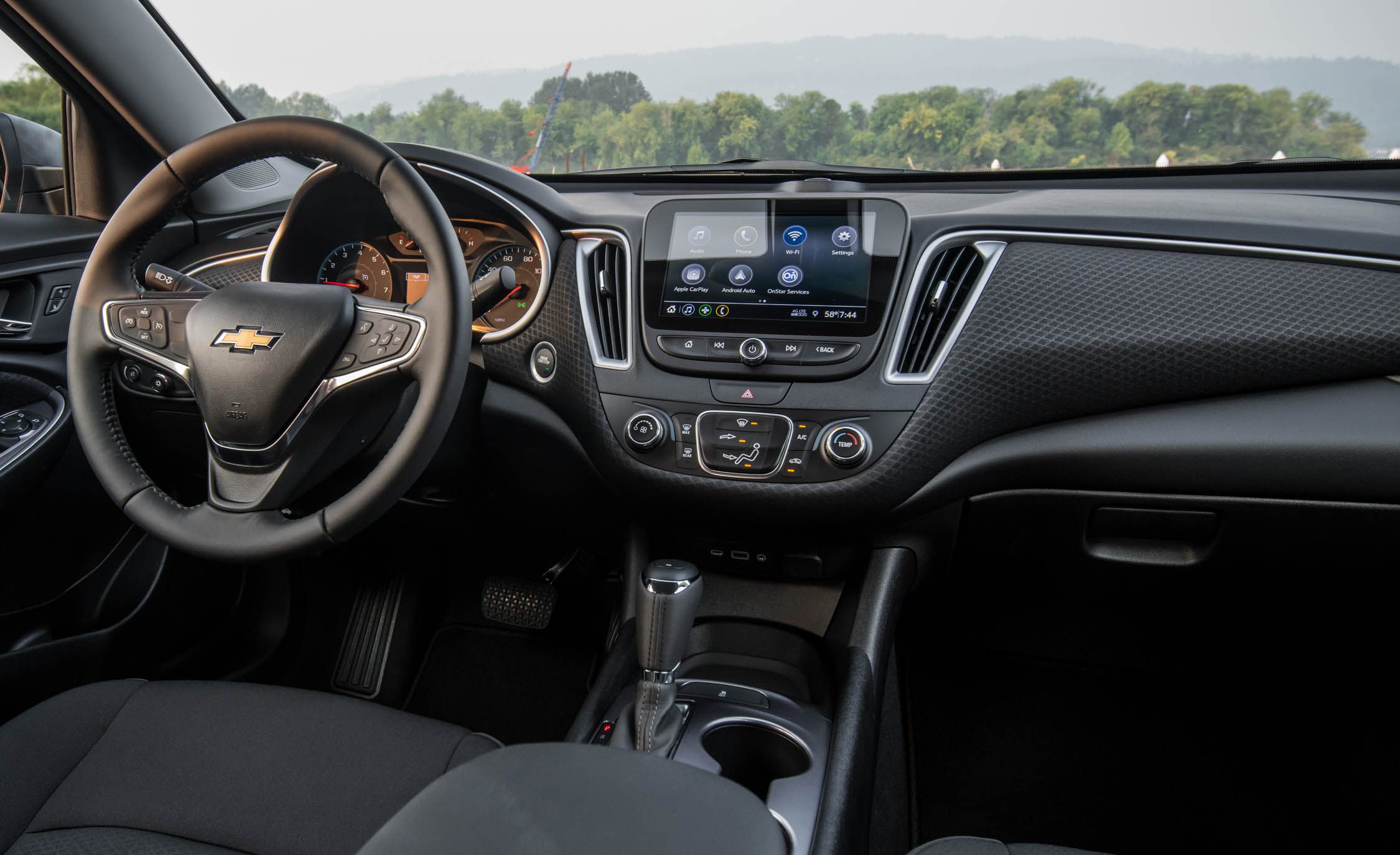 2019 Chevrolet Malibu RS Interior Wallpapers #23 of 40