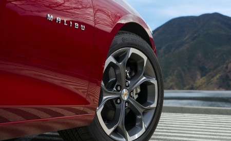 2019 Chevrolet Malibu RS Wheel Wallpapers 450x275 (38)