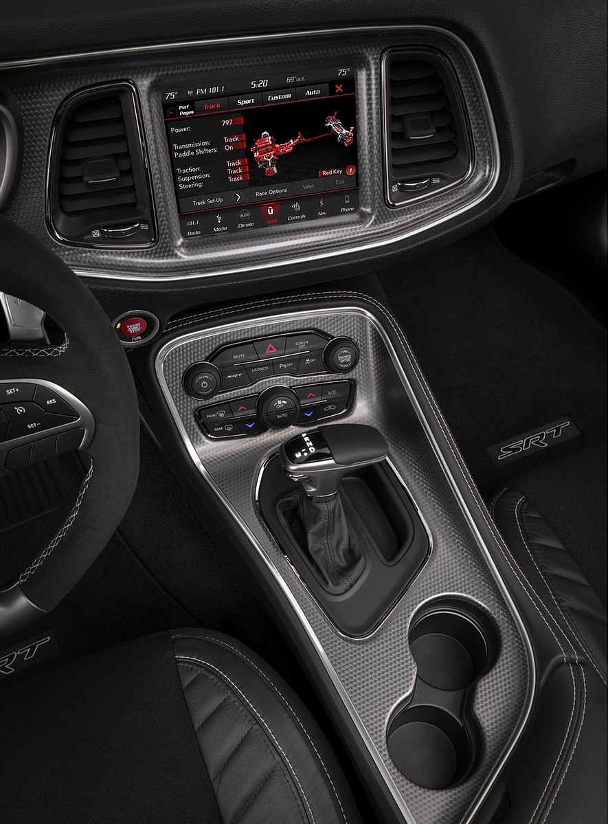 2019 Dodge Challenger SRT Hellcat Redeye Central Console Wallpapers #48 of 54