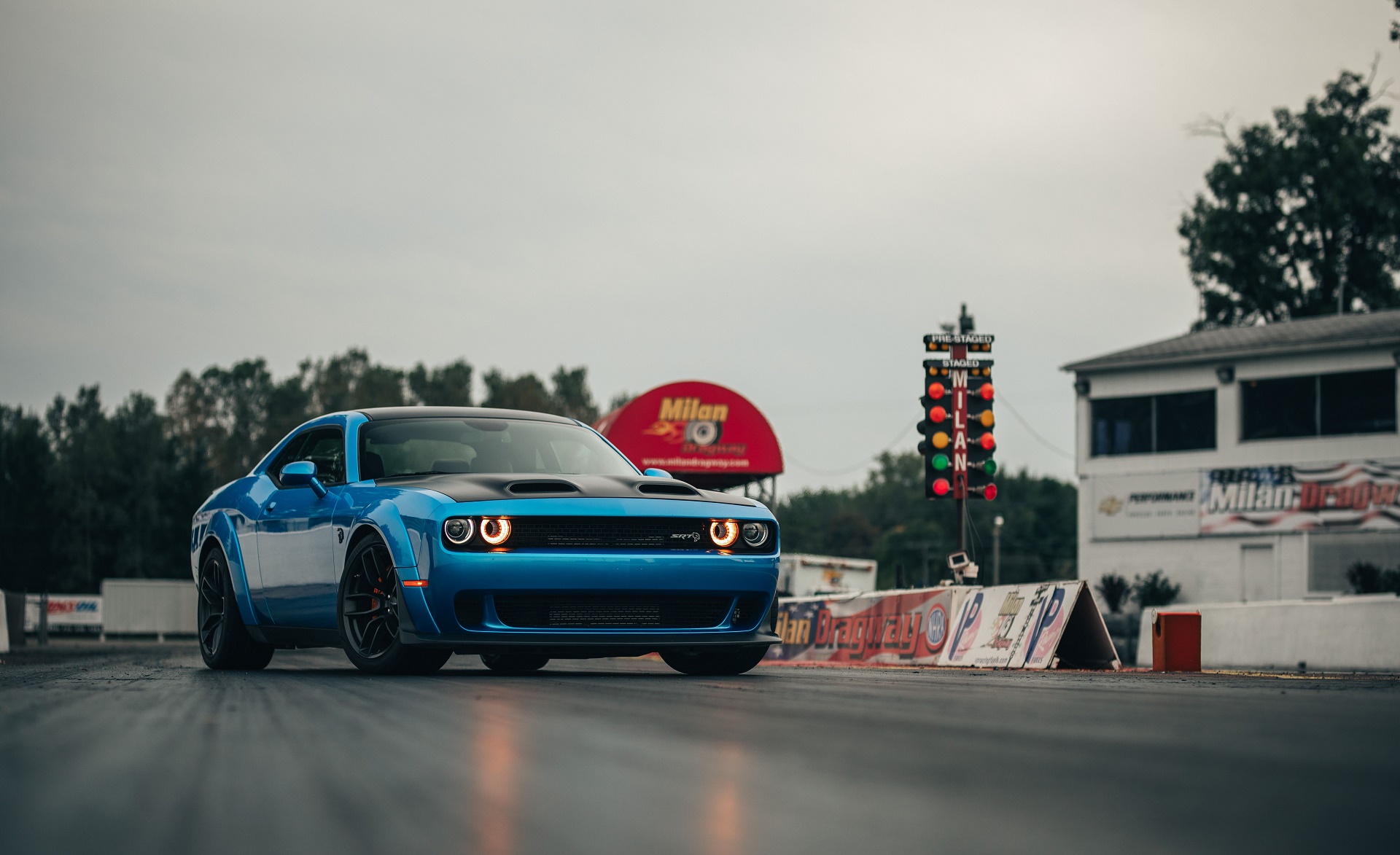 2019 Dodge Challenger SRT Hellcat Redeye Front Three-Quarter Wallpapers (7)