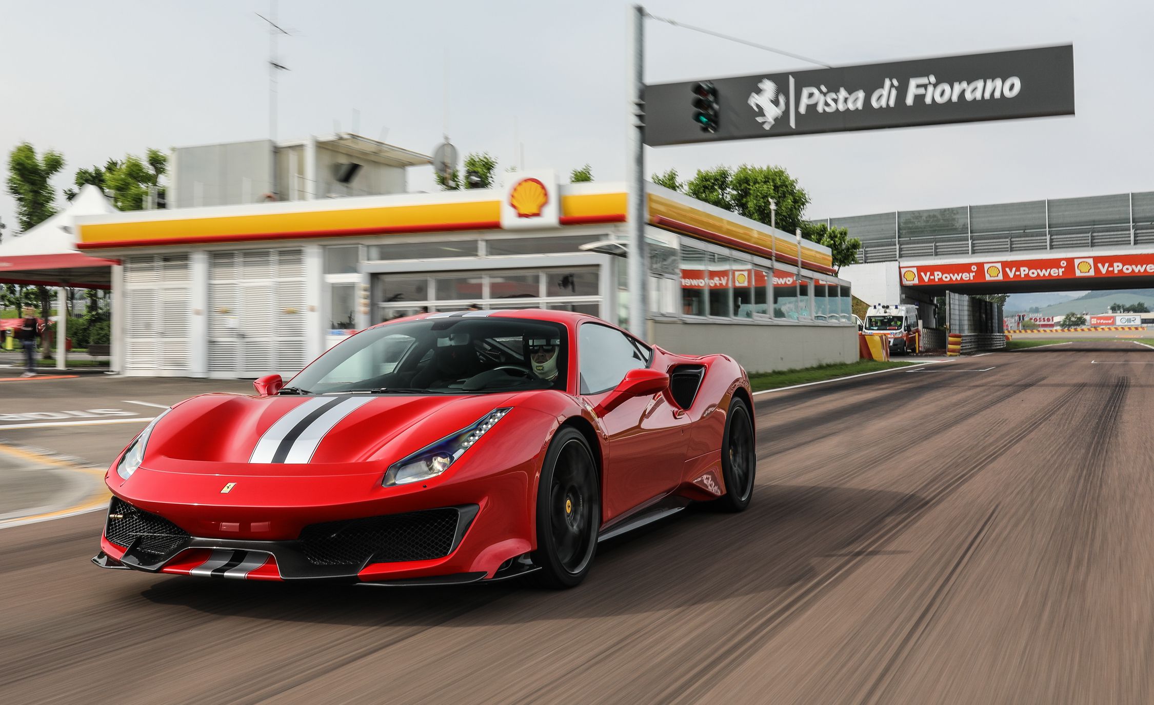 2019 Ferrari 488 Pista Front Three-Quarter Wallpapers #30 of 62