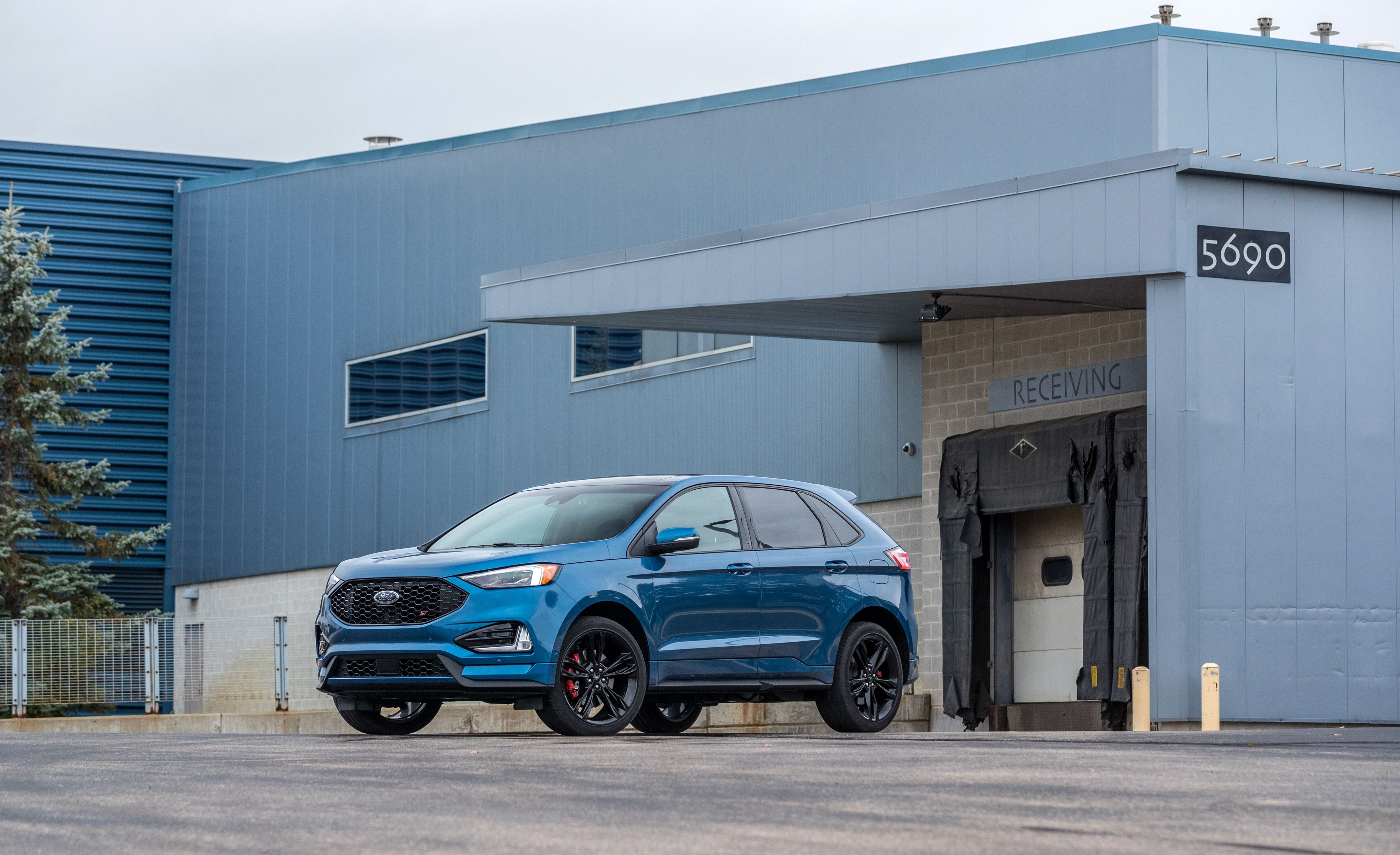 2019 Ford Edge ST Front Three-Quarter Wallpapers (4)