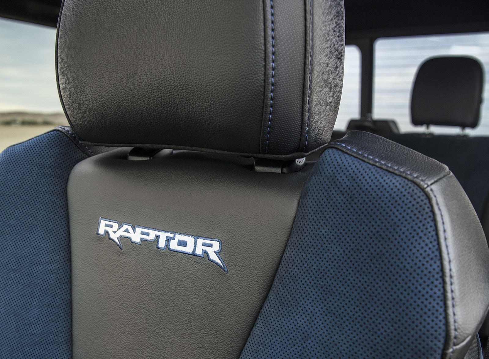2019 Ford F-150 Raptor Interior Seats Wallpapers #54 of 59