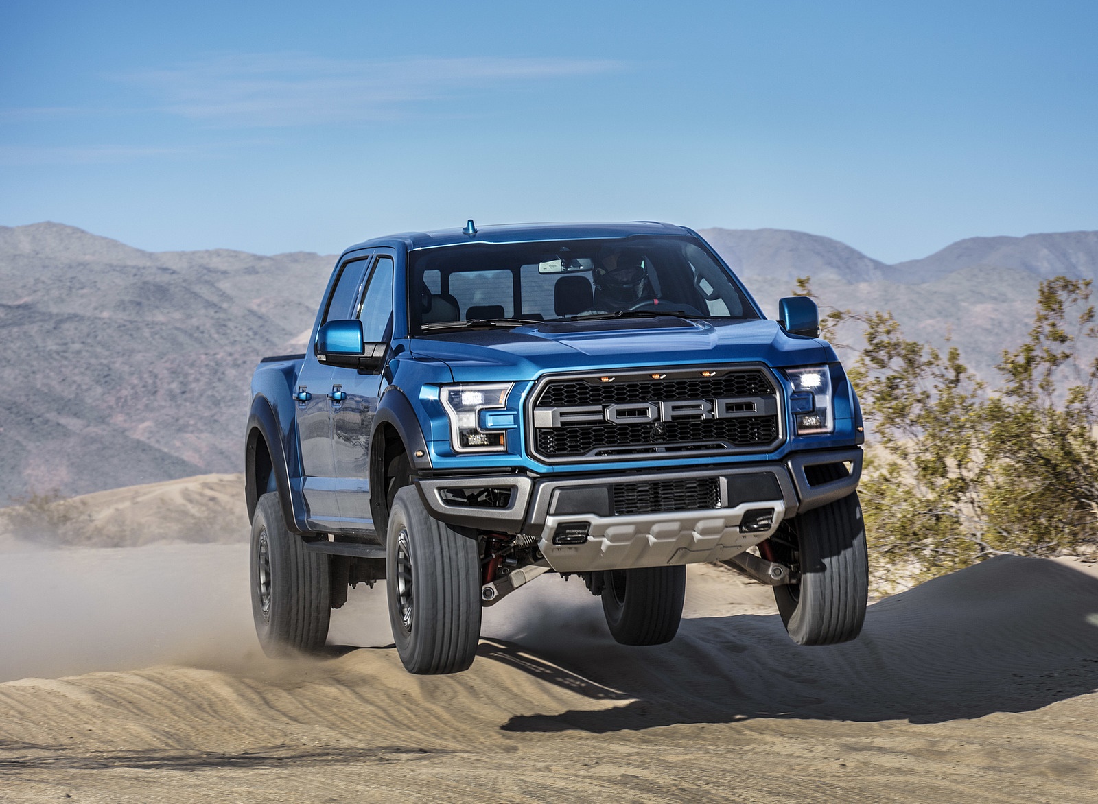 2019 Ford F-150 Raptor Off-Road Wallpapers (8)