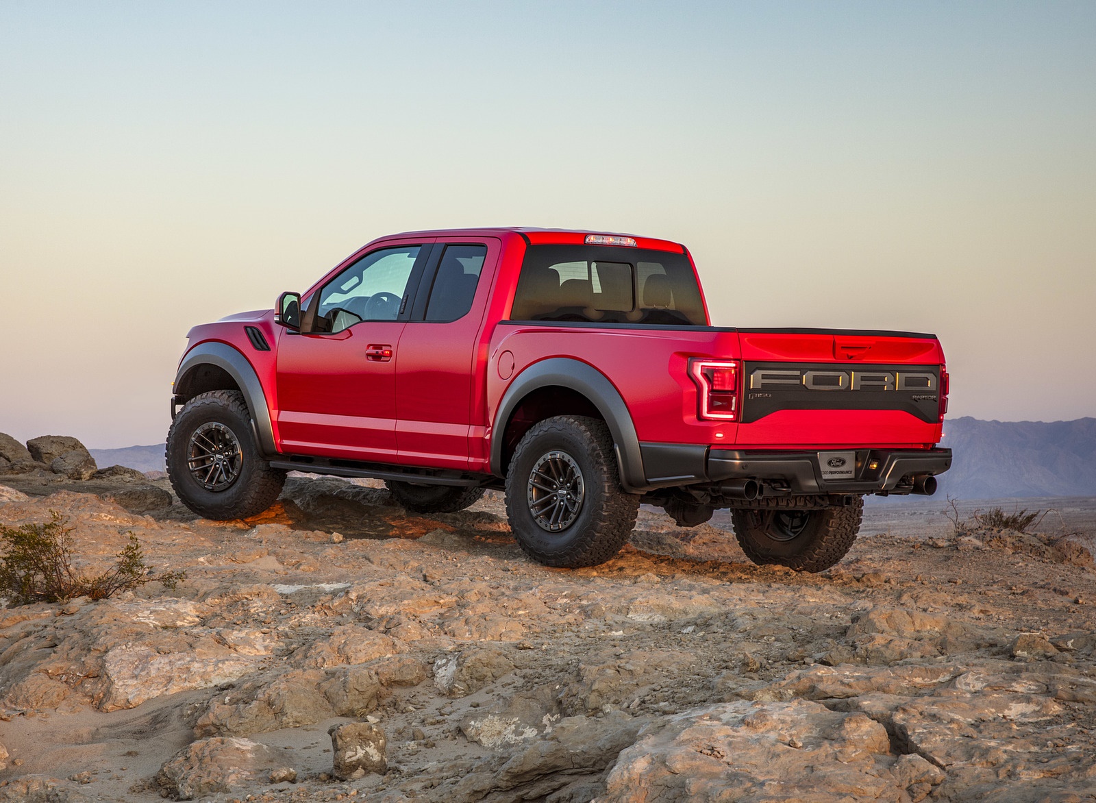 2019 Ford F-150 Raptor Rear Three-Quarter Wallpapers #51 of 59