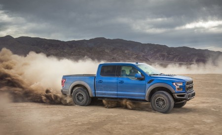 2019 Ford F-150 Raptor Side Wallpapers 450x275 (12)