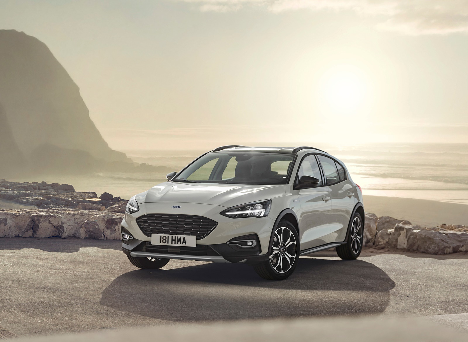 2019 Ford Focus Active Front Three-Quarter Wallpapers #60 of 90
