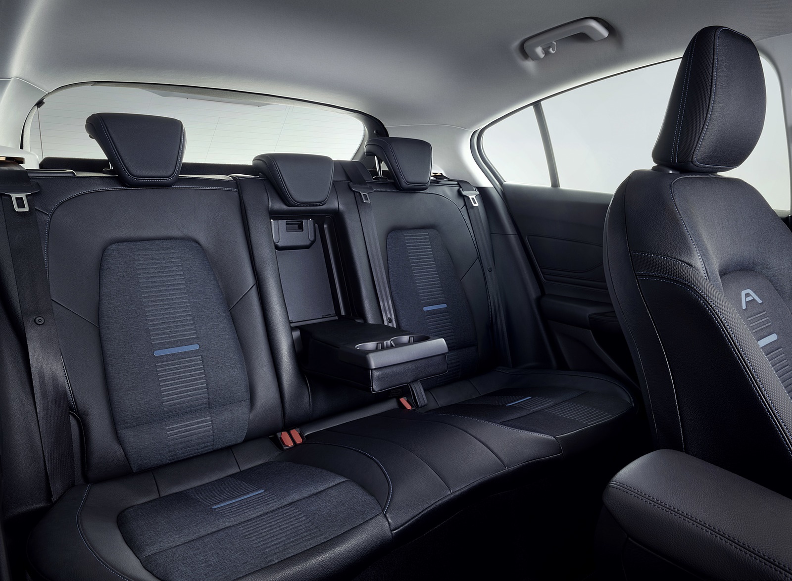 2019 Ford Focus Active Interior Rear Seats Wallpapers #68 of 90