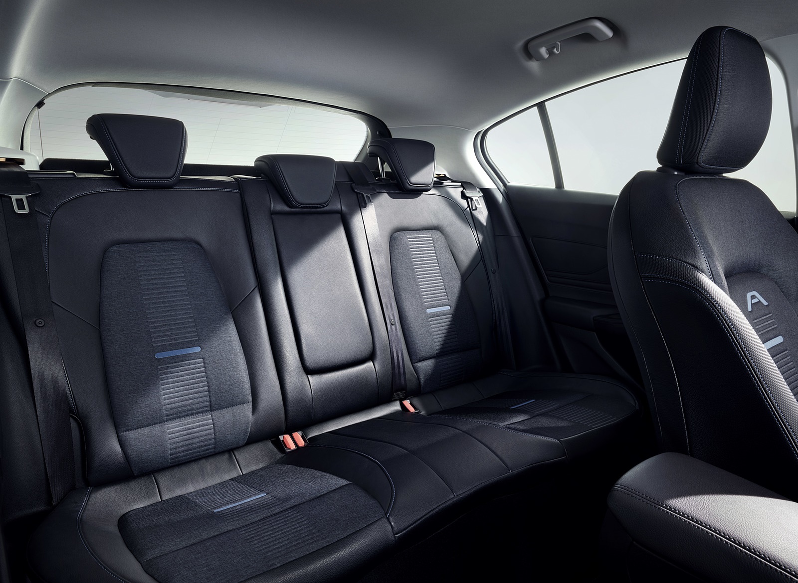 2019 Ford Focus Active Interior Rear Seats Wallpapers #63 of 90