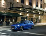 2019 Ford Focus Hatchback ST-Line Front Three-Quarter Wallpapers 150x120 (6)