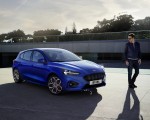 2019 Ford Focus Hatchback ST-Line Front Three-Quarter Wallpapers 150x120 (12)