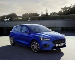 2019 Ford Focus Hatchback ST-Line Front Three-Quarter Wallpapers 150x120 (13)