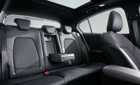 2019 Ford Focus Hatchback ST-Line Interior Rear Seats Wallpapers 450x275 (25)