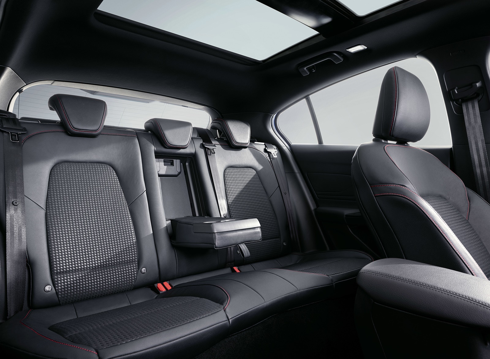 2019 Ford Focus Hatchback ST-Line Interior Rear Seats Wallpapers #25 of 90