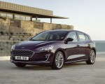 2019 Ford Focus Hatchback Vignale Front Three-Quarter Wallpapers 150x120 (35)