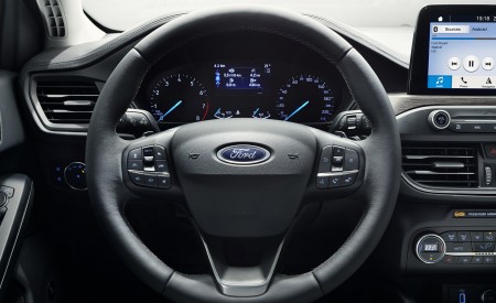 2019 Ford Focus Hatchback Vignale Interior Steering Wheel Wallpapers 450x275 (45)