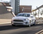 2019 Ford Fusion Front Three-Quarter Wallpapers 150x120 (1)