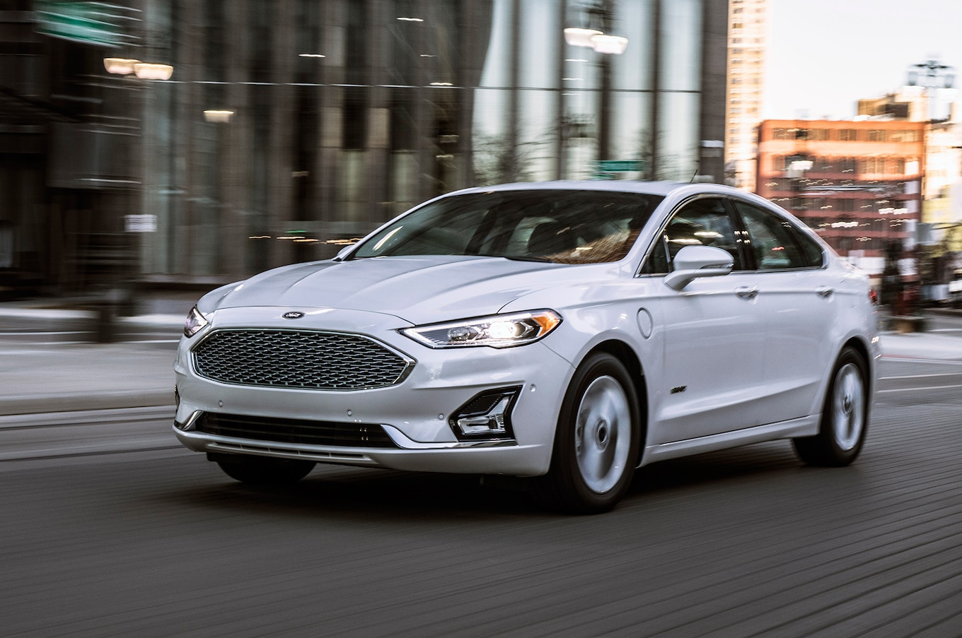 2019 Ford Fusion Front Three-Quarter Wallpapers #13 of 31