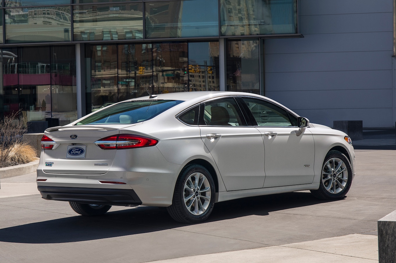 2019 Ford Fusion Rear Three-Quarter Wallpapers #19 of 31