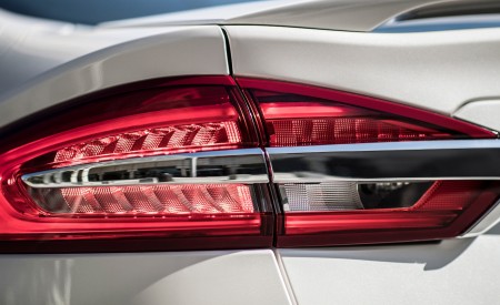 2019 Ford Fusion Tail Light Wallpapers 450x275 (28)