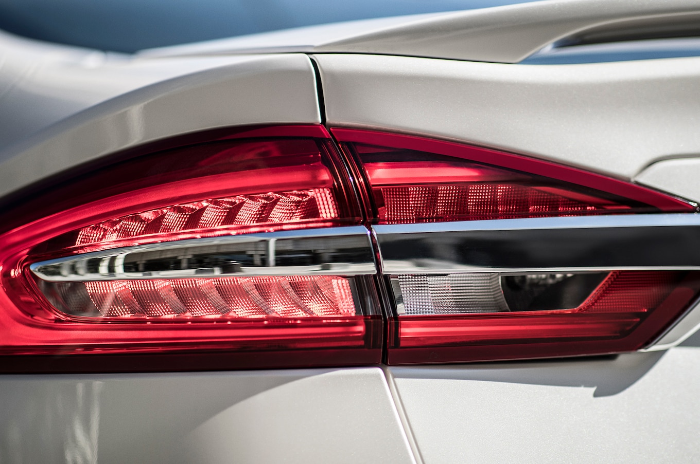 2019 Ford Fusion Tail Light Wallpapers #28 of 31