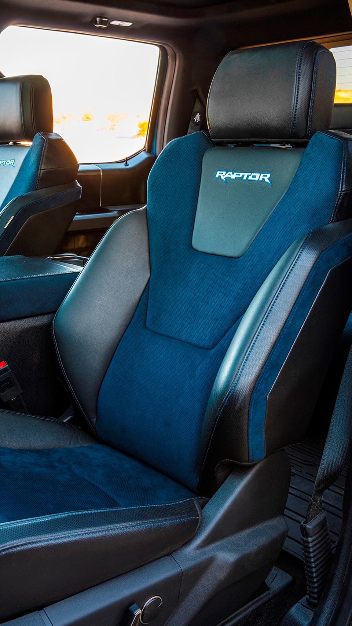 2019 Ford F‑150 Raptor Interior Front Seats Wallpapers #57 of 59