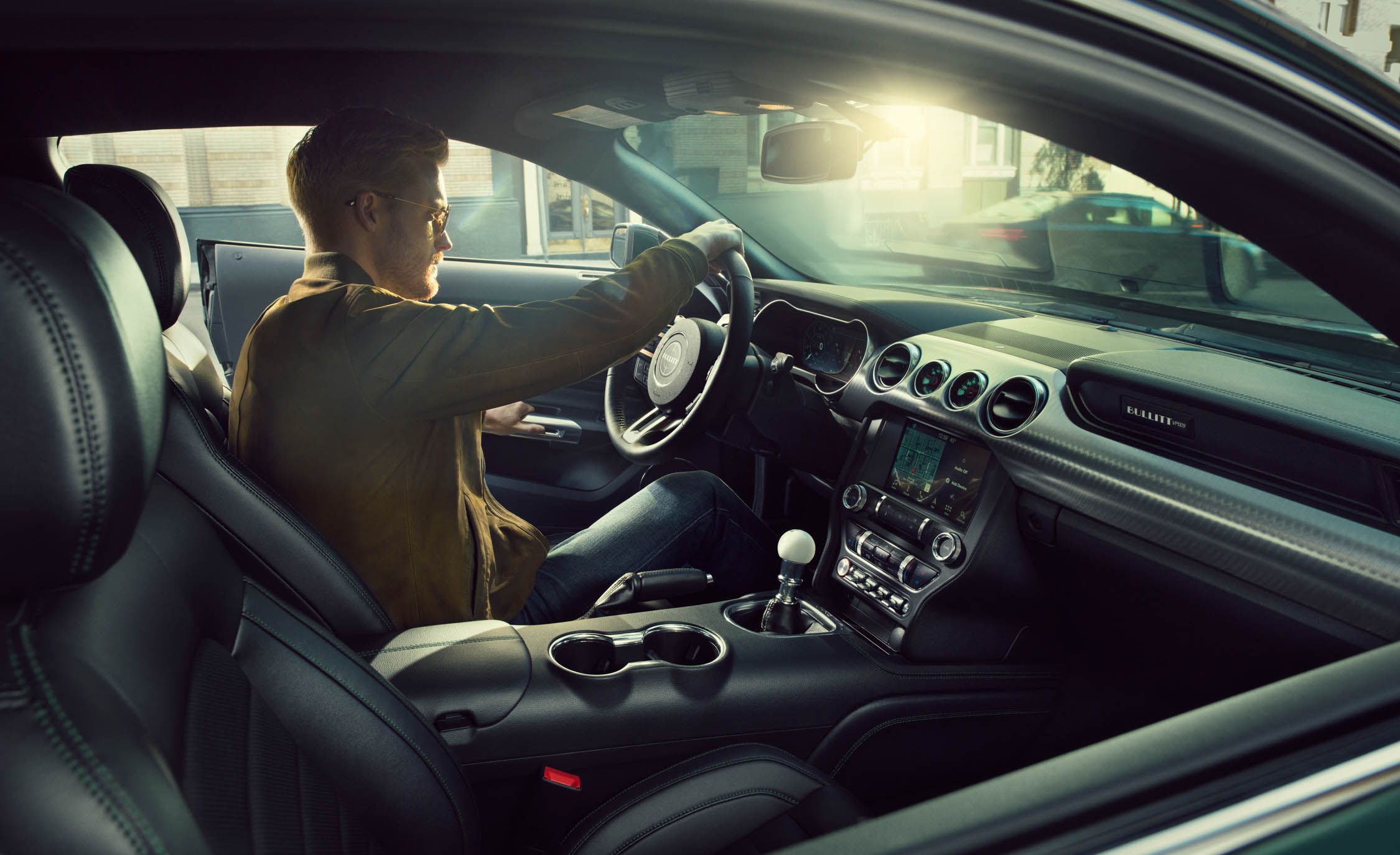 За рулём Ford Mustang 2020
