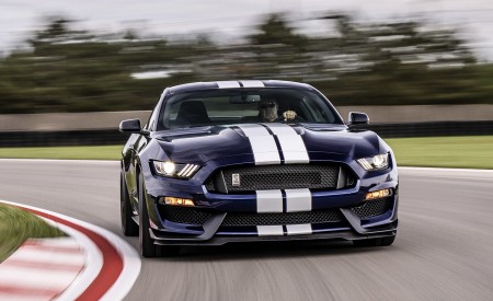 2019 Ford Mustang Shelby GT350 Front Wallpapers 450x275 (2)