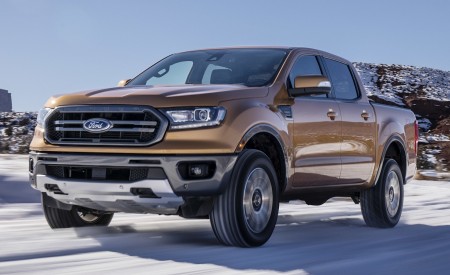 2019 Ford Ranger Front Three-Quarter Wallpapers 450x275 (9)