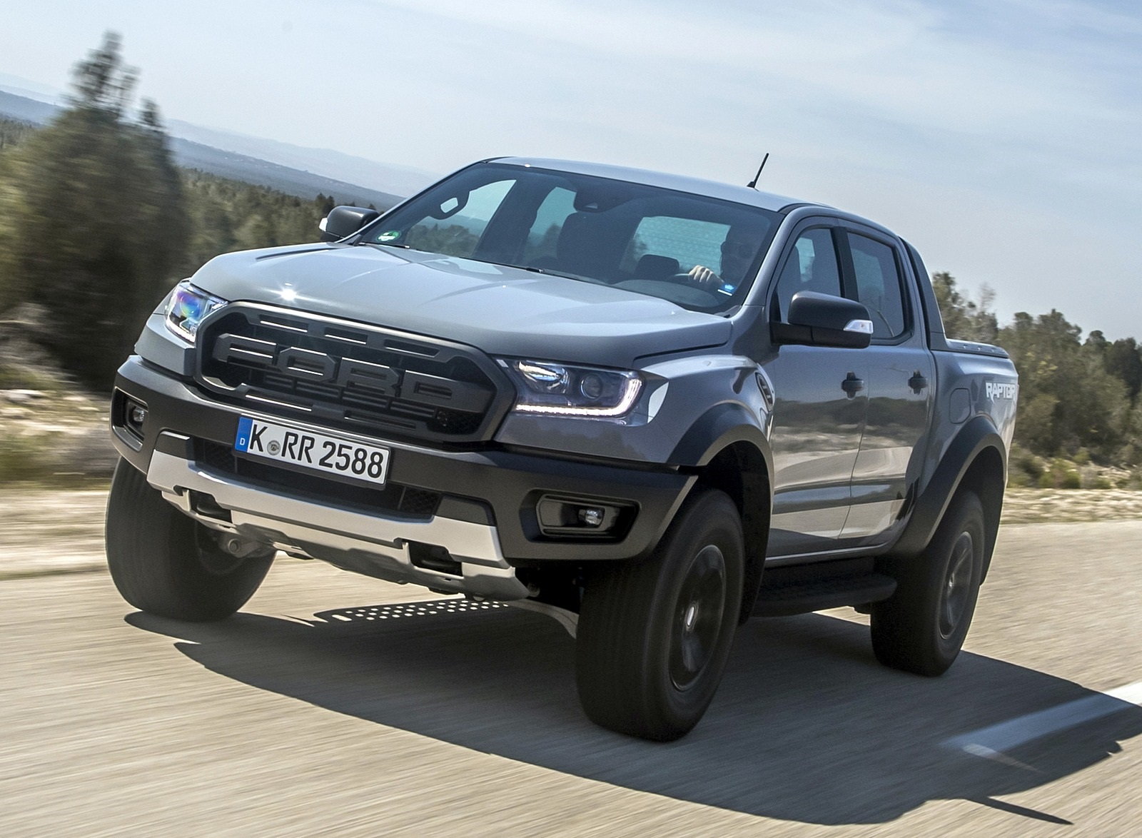 2019 Ford Ranger Raptor (Color: Conquer Grey) Front Three-Quarter Wallpapers #5 of 192