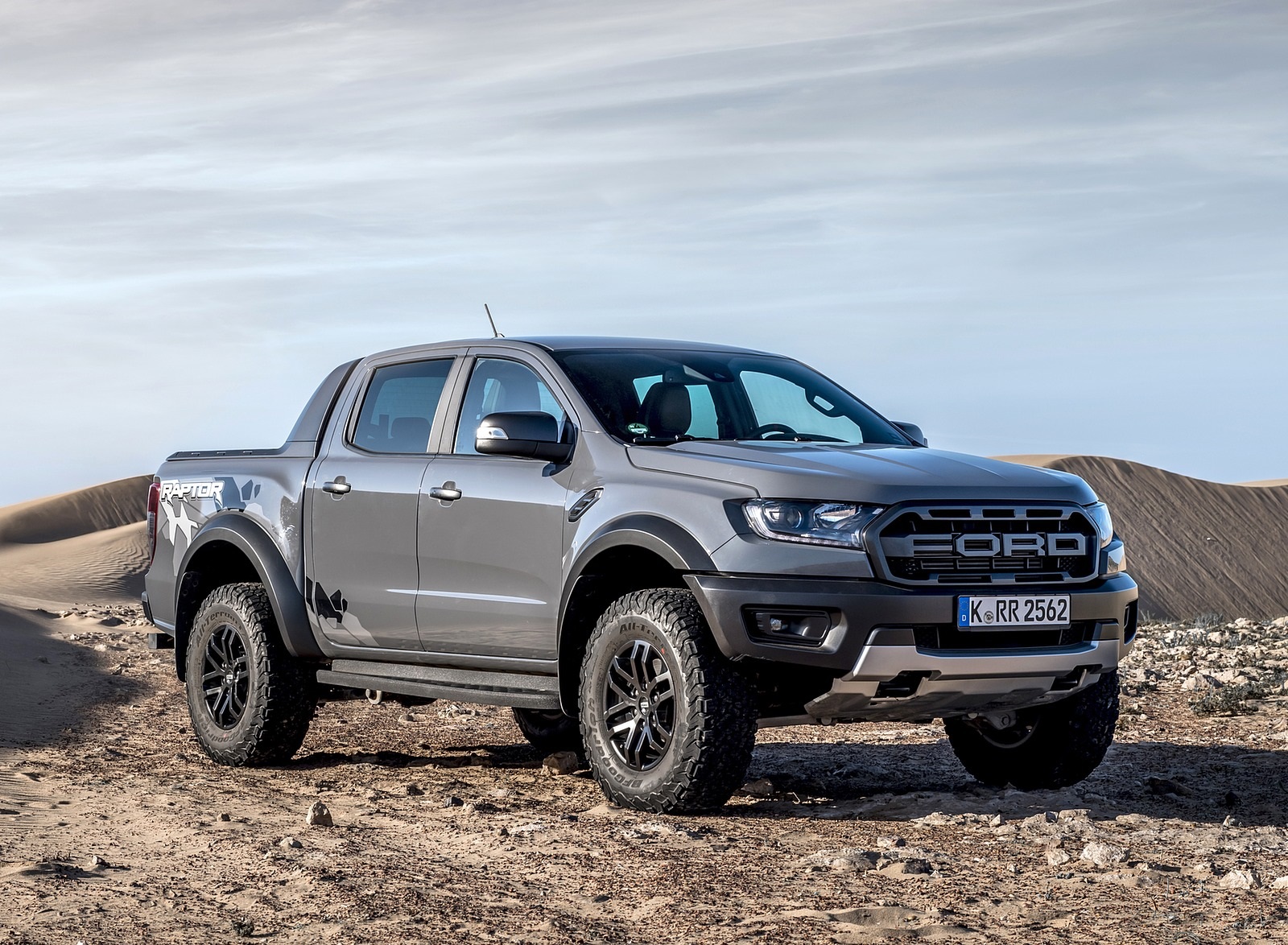 2019 Ford Ranger Raptor (Color: Conquer Grey) Front Three-Quarter Wallpapers #48 of 192