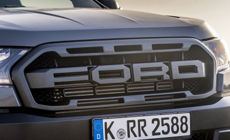 2019 Ford Ranger Raptor (Color: Conquer Grey) Grill Wallpapers 450x275 (54)