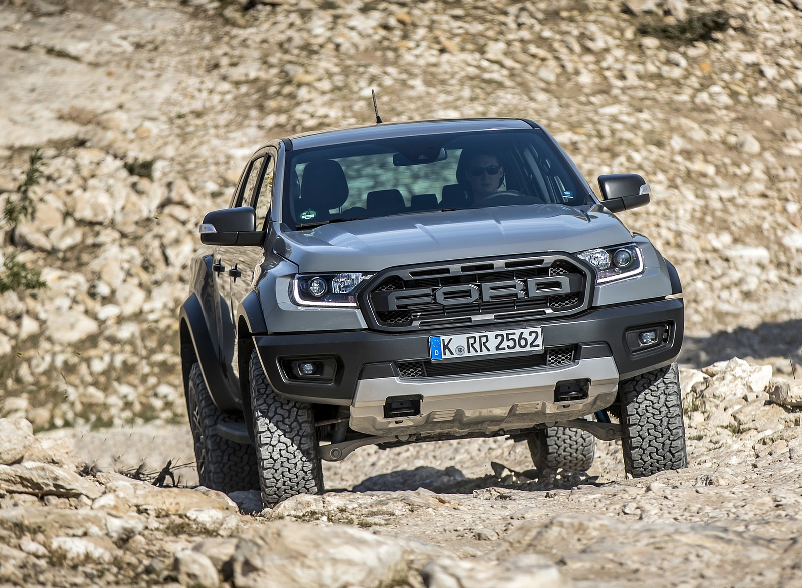 2019 Ford Ranger Raptor (Color: Conquer Grey) Off-Road Wallpapers #36 of 192