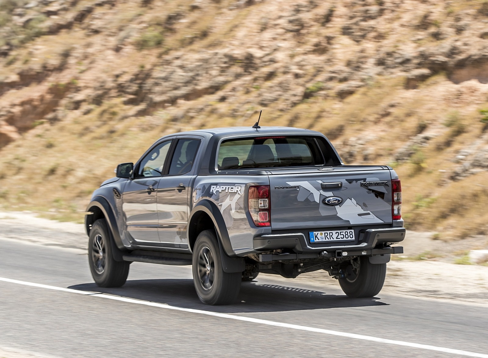 2019 Ford Ranger Raptor (Color: Conquer Grey) Rear Three-Quarter Wallpapers #8 of 192