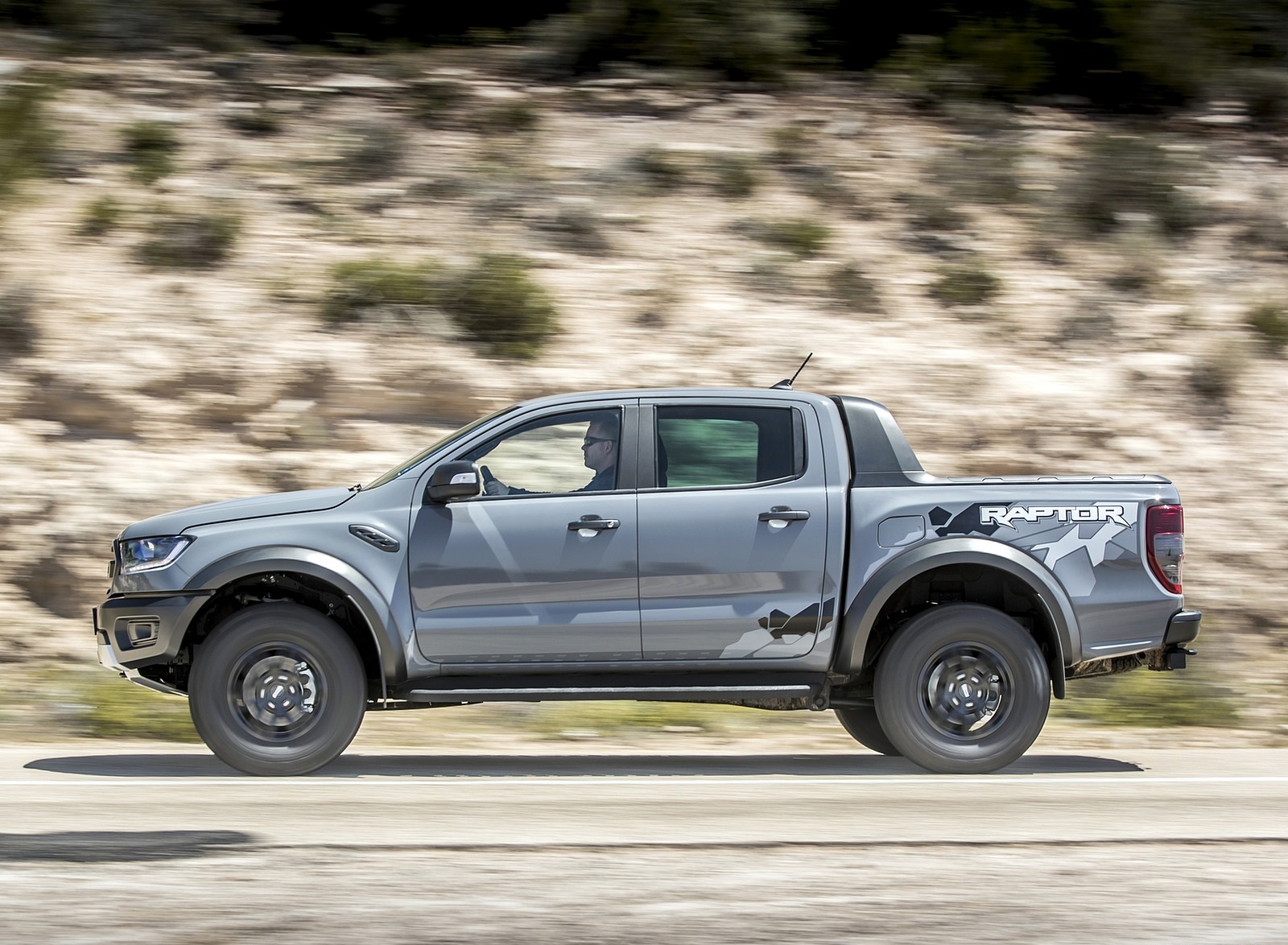 2019 Ford Ranger Raptor (Color: Conquer Grey) Side Wallpapers #22 of 192