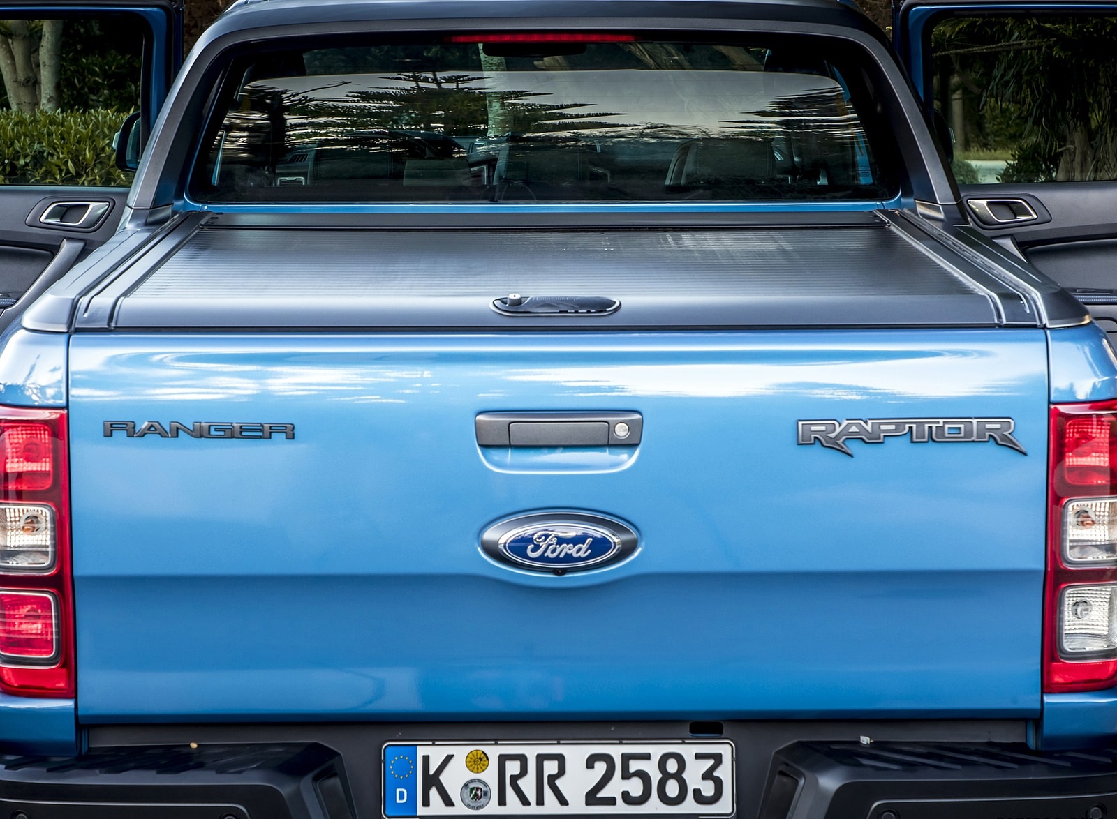 2019 Ford Ranger Raptor (Color: Performance Blue) Detail Wallpapers #144 of 192