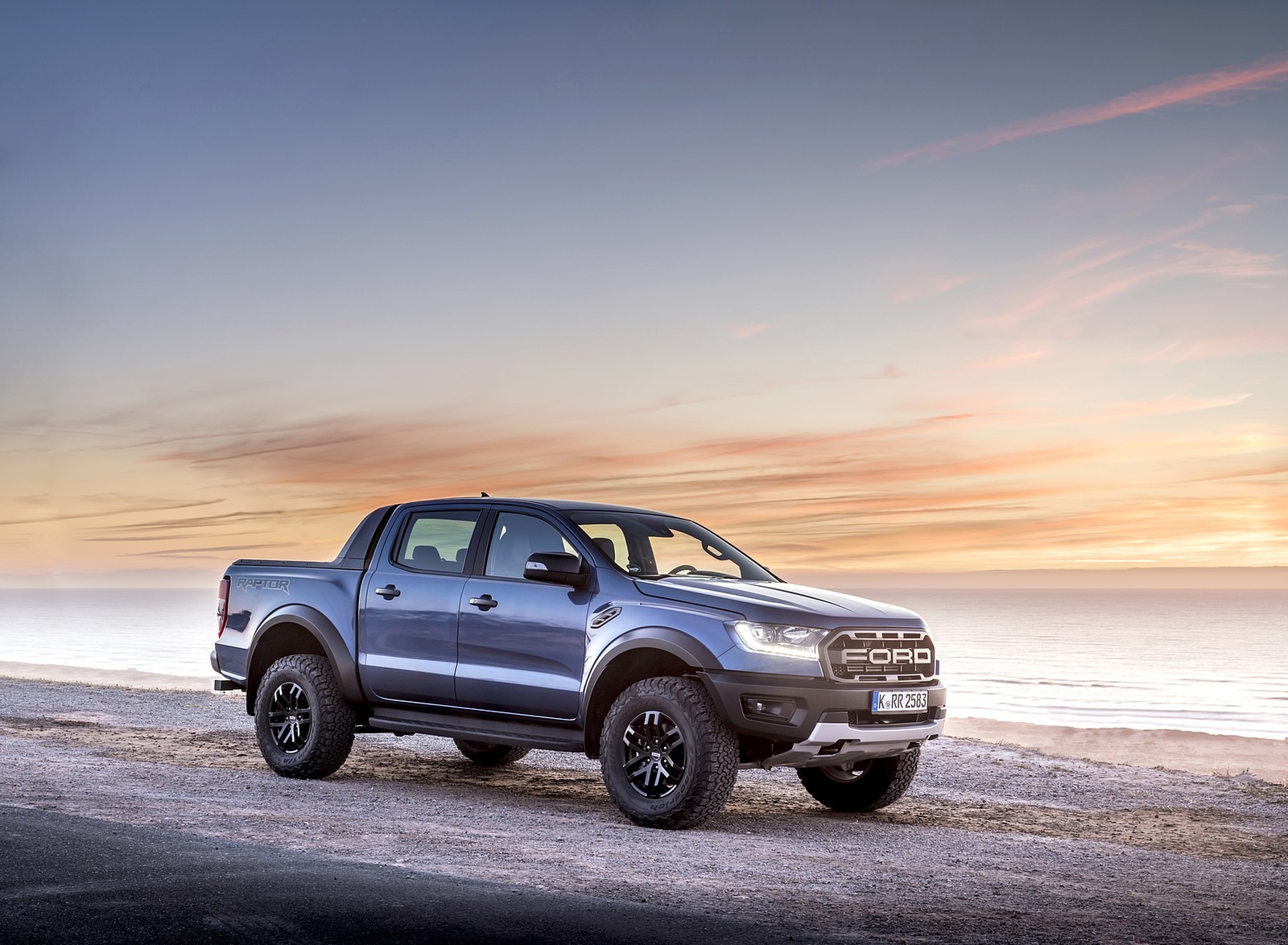 2019 Ford Ranger Raptor (Color: Performance Blue) Front Three-Quarter Wallpapers #132 of 192