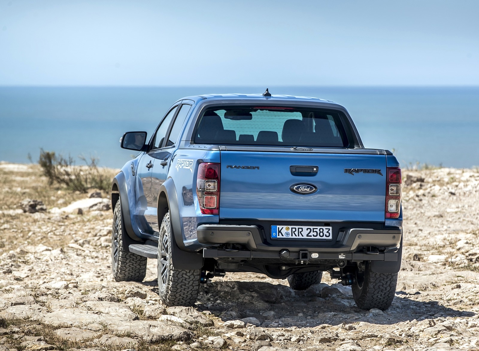 2019 Ford Ranger Raptor (Color: Performance Blue) Off-Road Wallpapers #103 of 192