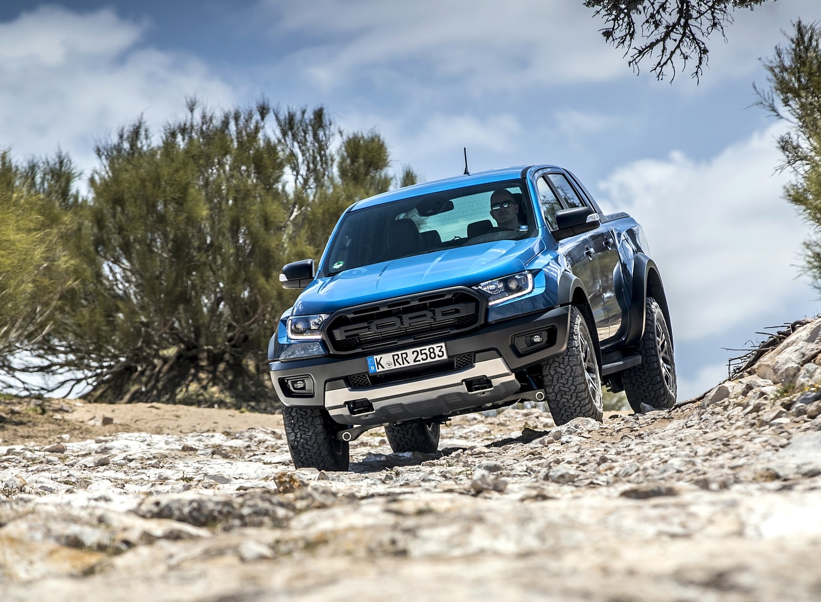 2019 Ford Ranger Raptor (Color: Performance Blue) Off-Road Wallpapers #115 of 192