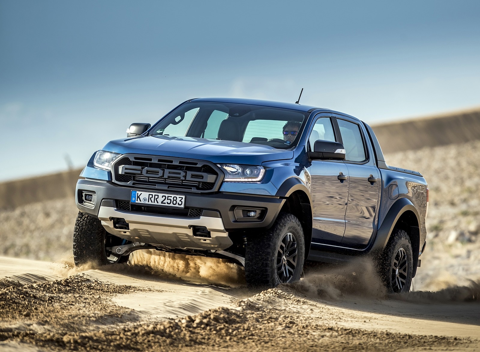 2019 Ford Ranger Raptor (Color: Performance Blue) Off-Road Wallpapers #128 of 192