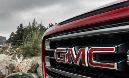 2019 GMC Sierra AT4 Grill Wallpapers 450x275 (12)