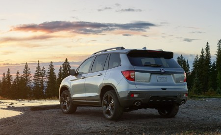 2019 Honda Passport Rear Three-Quarter Wallpapers 450x275 (5)