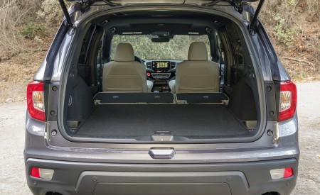 2019 Honda Passport Trunk Wallpapers 450x275 (15)