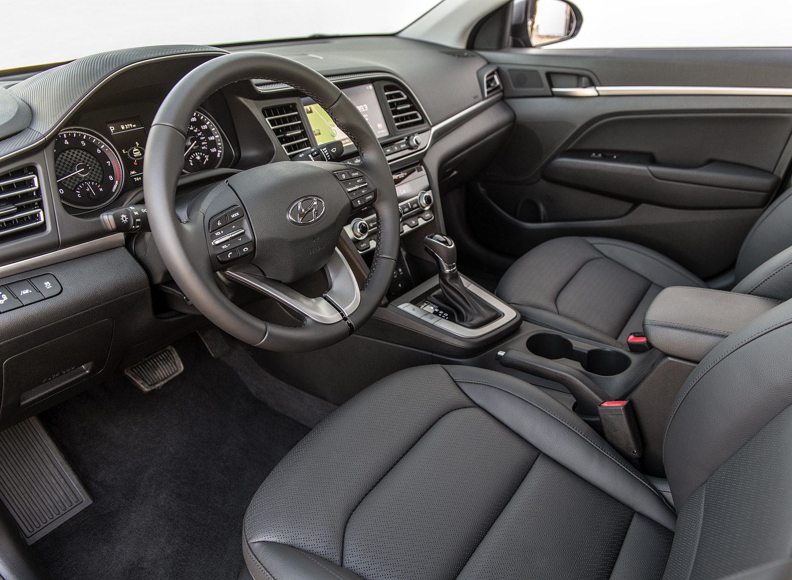 2019 Hyundai Elantra Interior Front Seats Wallpapers #23 of 27