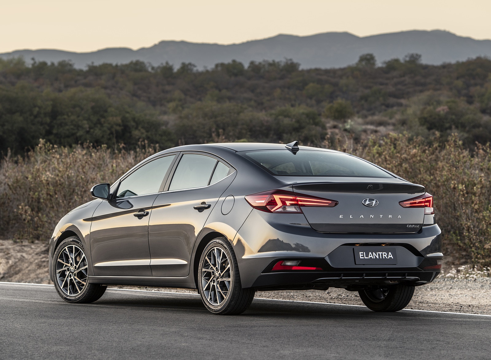 2019 Hyundai Elantra Rear Three-Quarter Wallpapers (7)